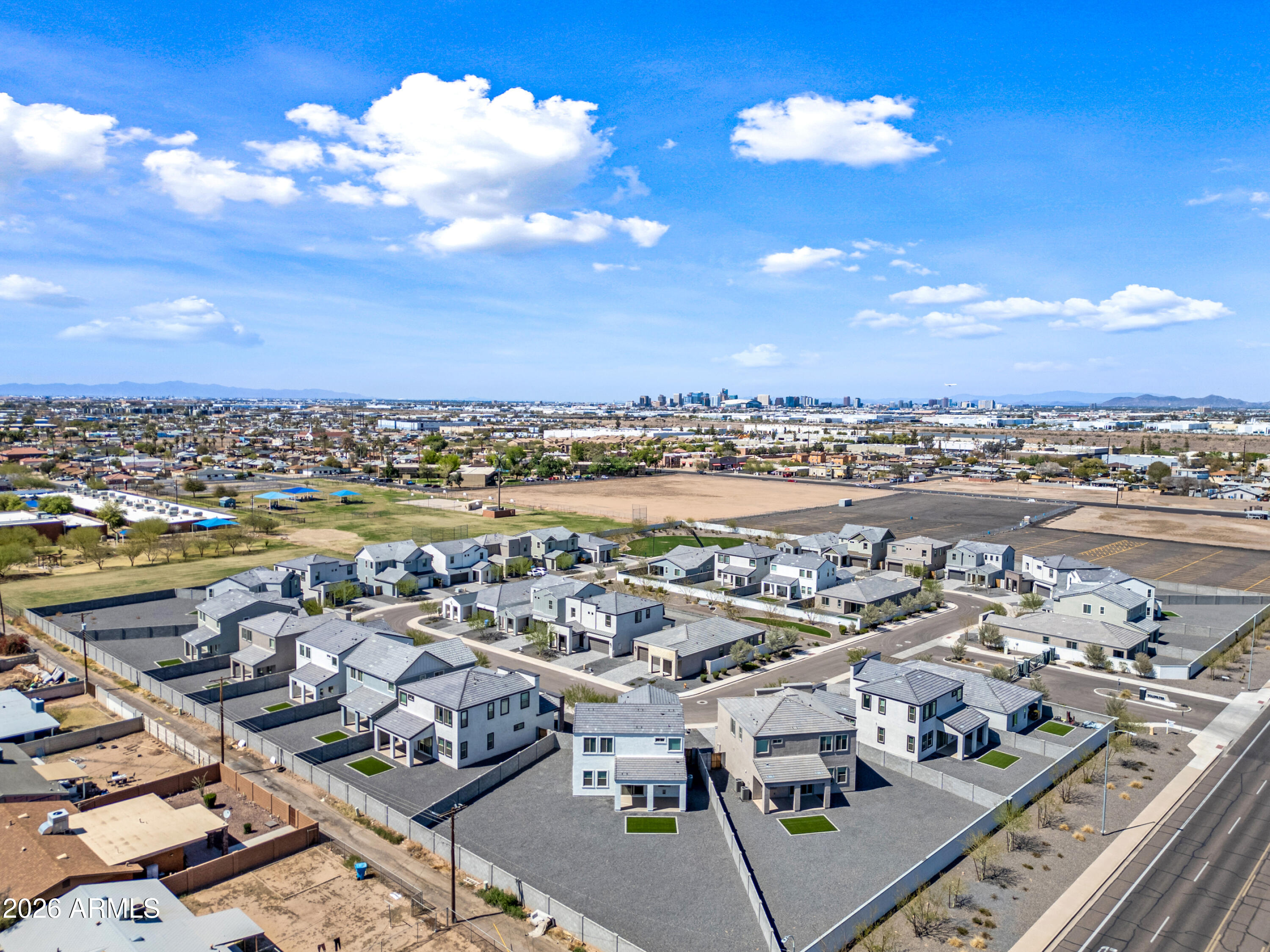 4631 South 23rd Way Phoenix, AZ 85040 - Photo 26 of 38 27-Goldwater-ocupix-Comm