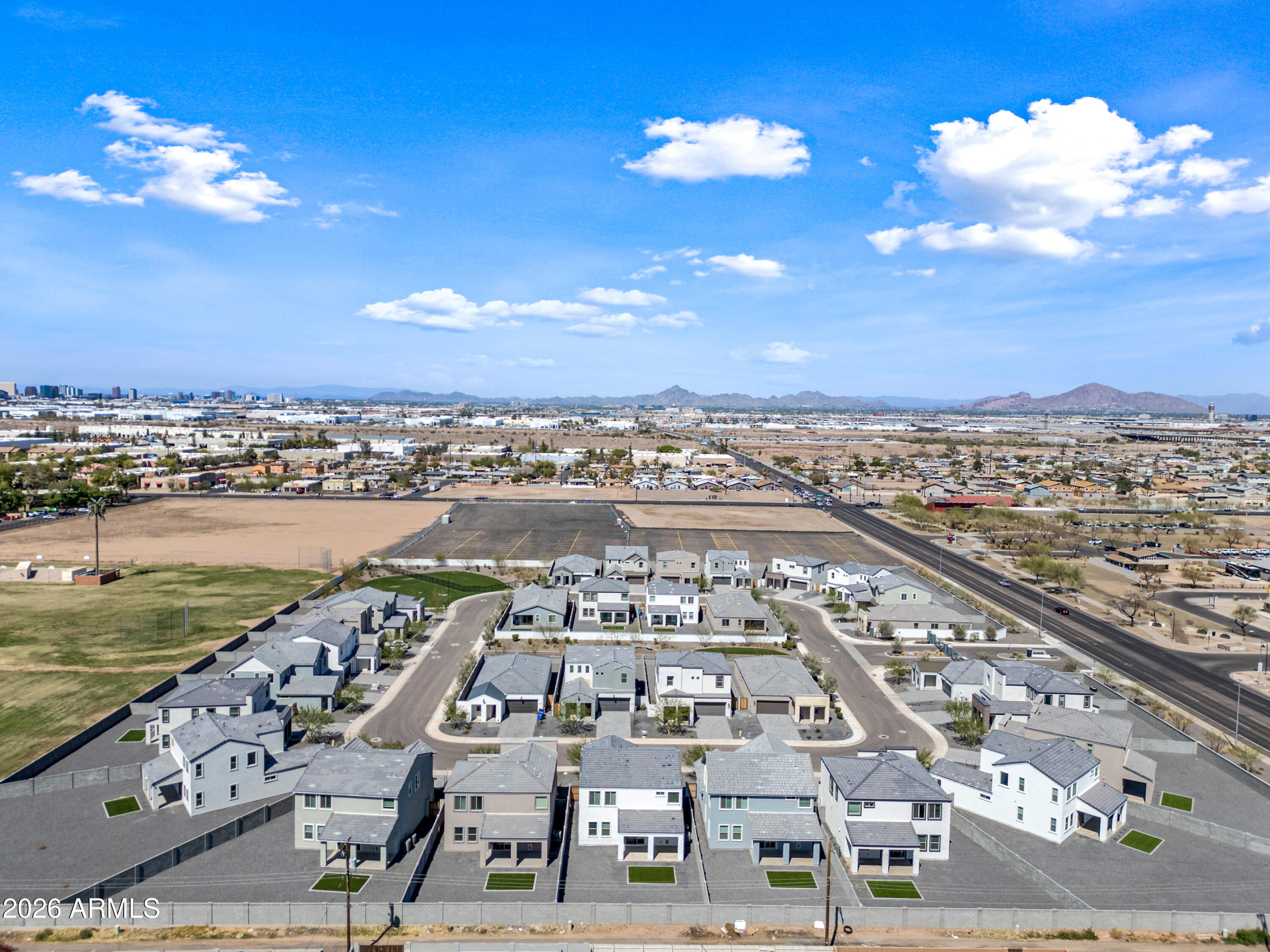 4631 South 23rd Way Phoenix, AZ 85040 - Photo 27 of 38 28-Goldwater-ocupix-Comm