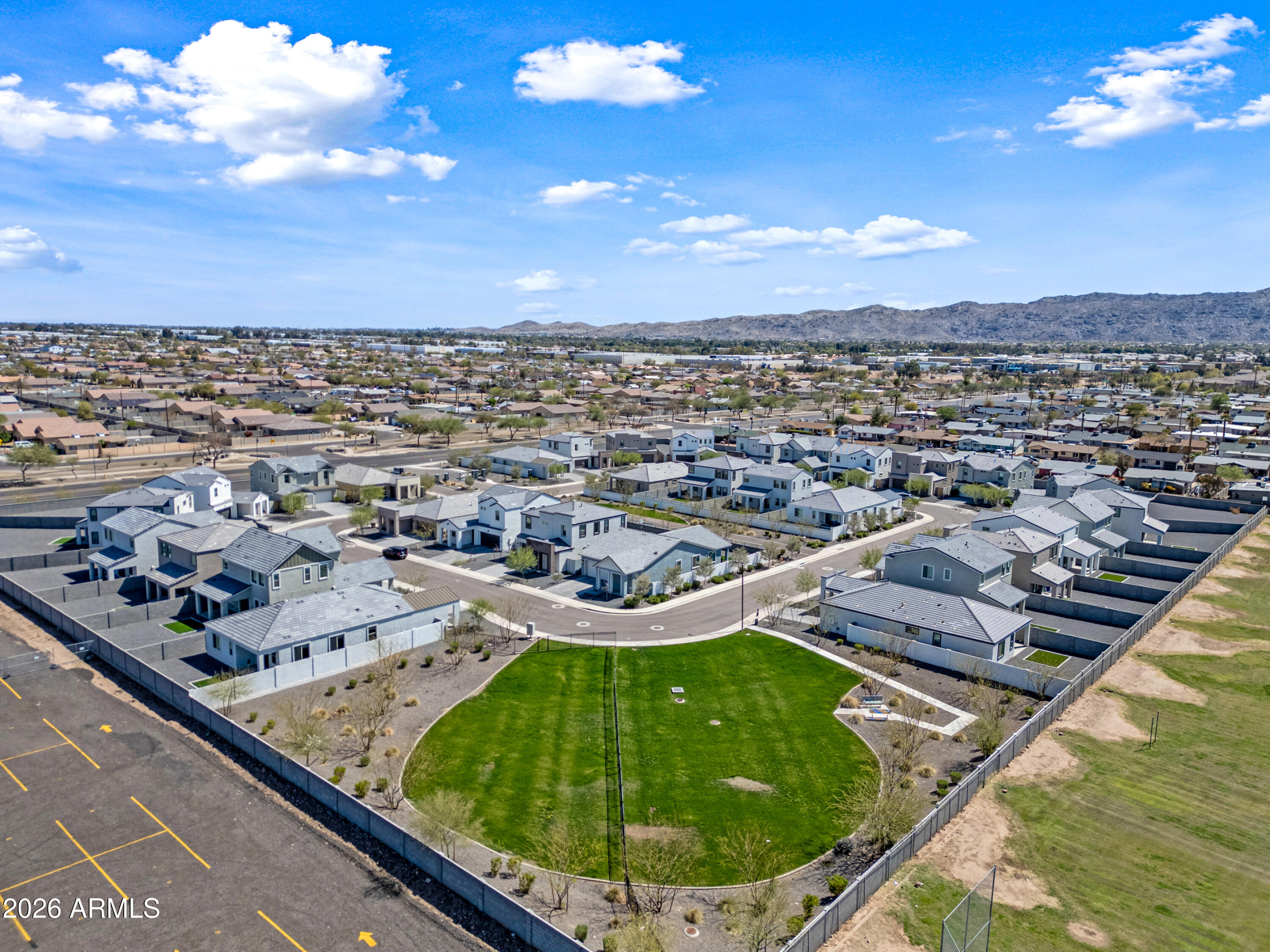 4631 South 23rd Way Phoenix, AZ 85040 - Photo 30 of 38 31-Goldwater-ocupix-Comm