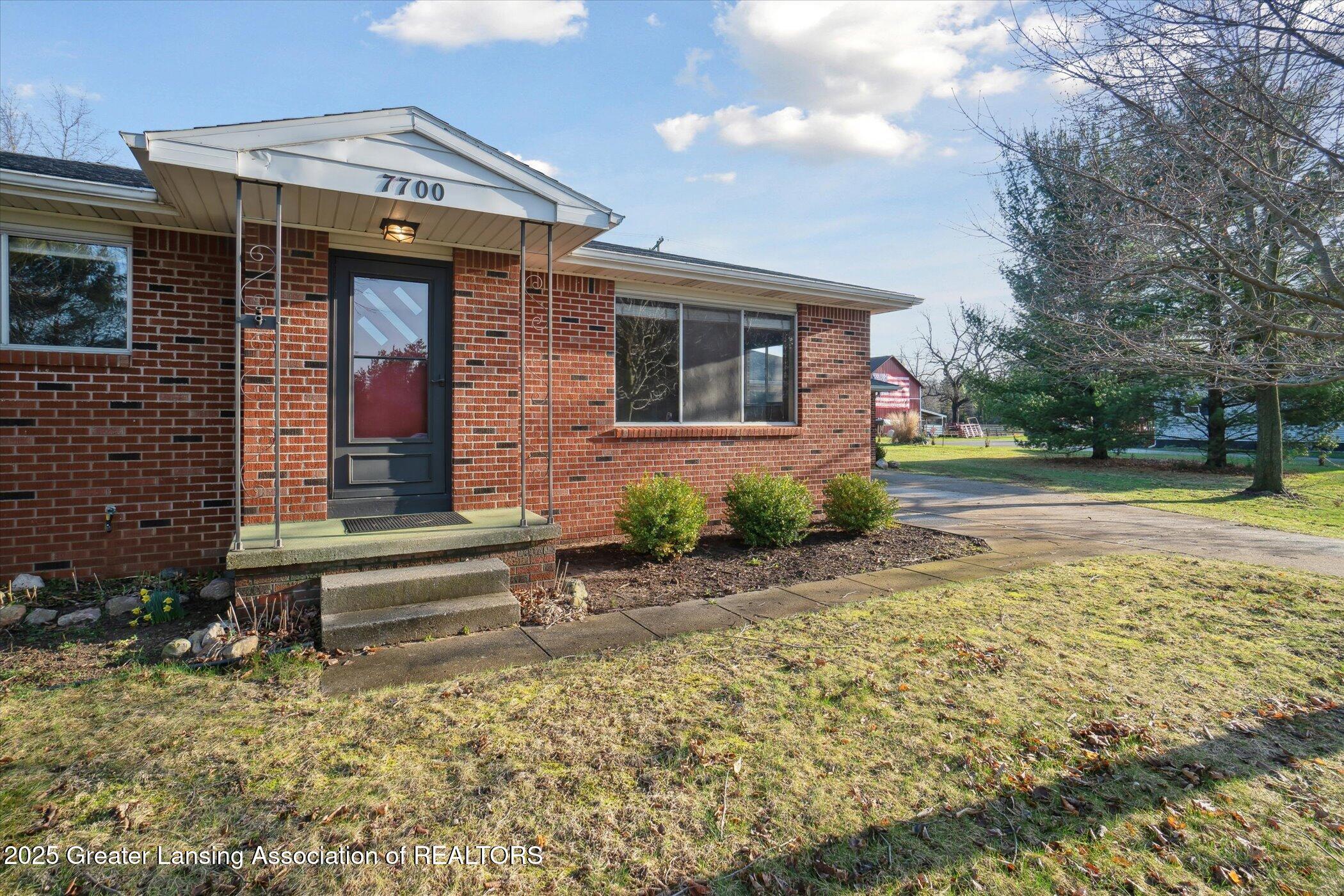 7700 West Beard Road Perry, MI 48872 - Photo 5 of 50 Front View
