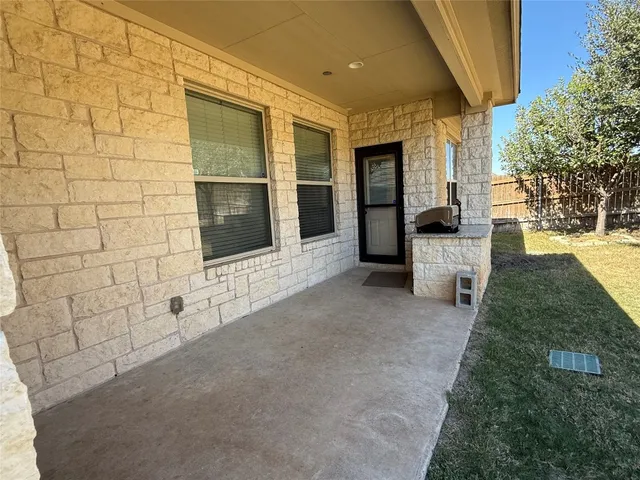 $2,275 | 300 Western Sky Trail, Jarrell, TX 76537