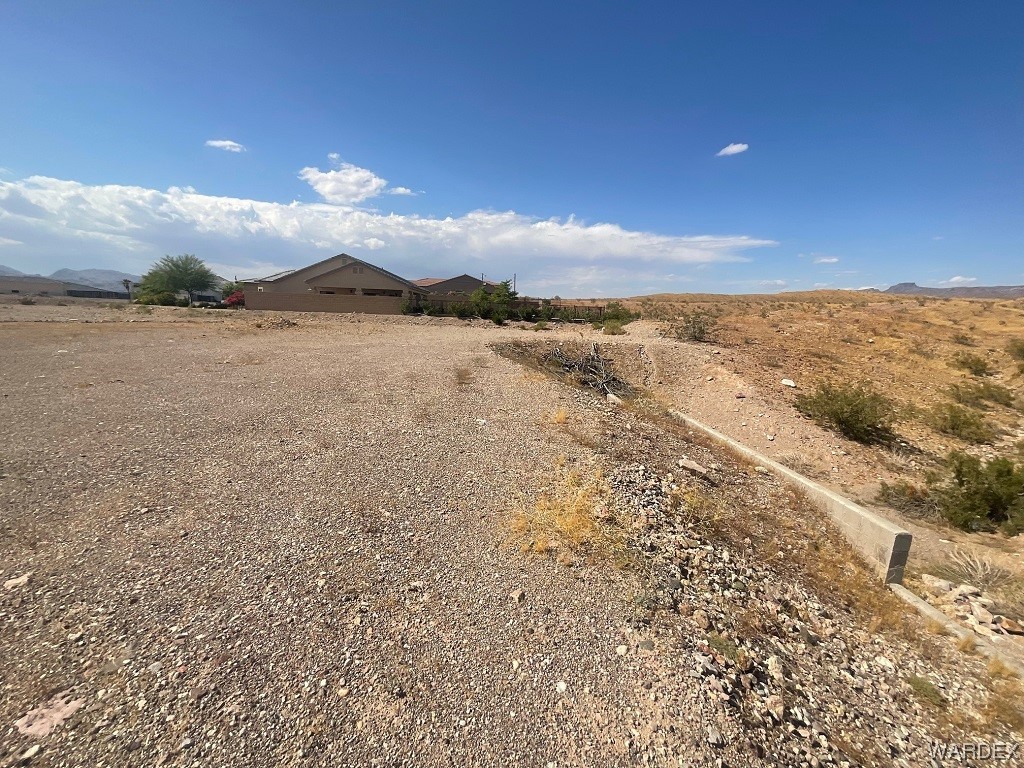 2673 Unicorn Road Bullhead City, AZ 86429 - Photo 4 of 10