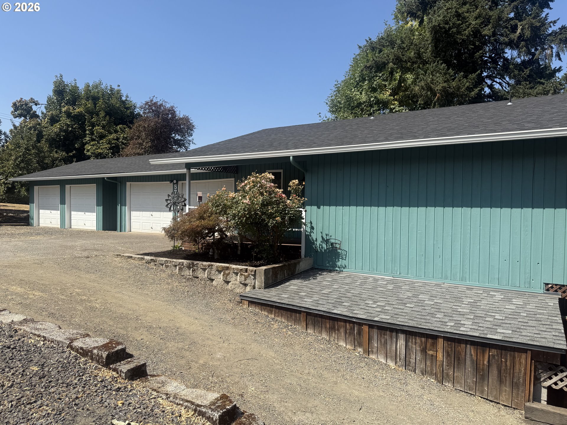 575 South 70th Street Springfield, OR 97478 - Photo 2 of 3 Shop