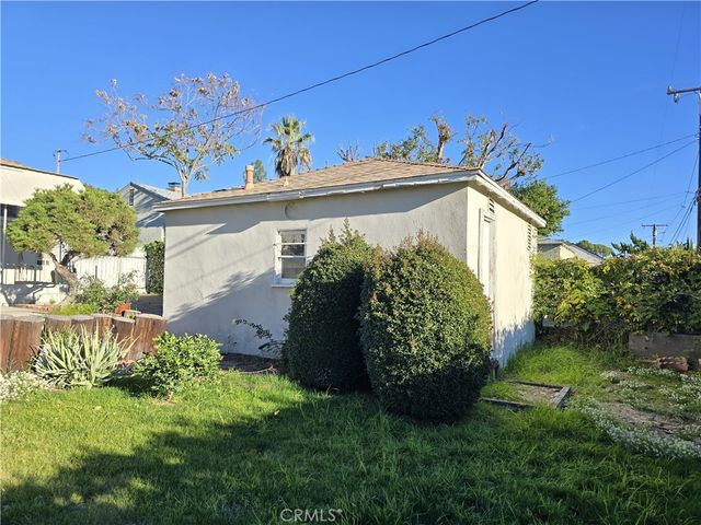 $985,000 | 2944 Mayfield Avenue, La Crescenta, CA 91214