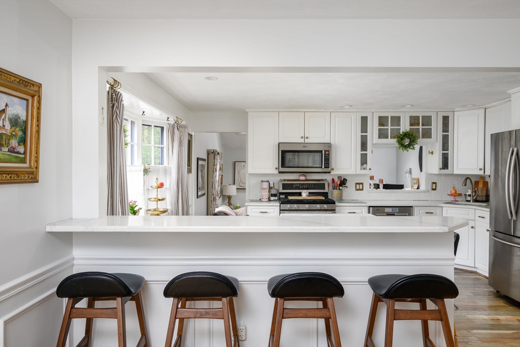 145 Peterson Path Marshfield, MA 02050 - Photo 8 of 42