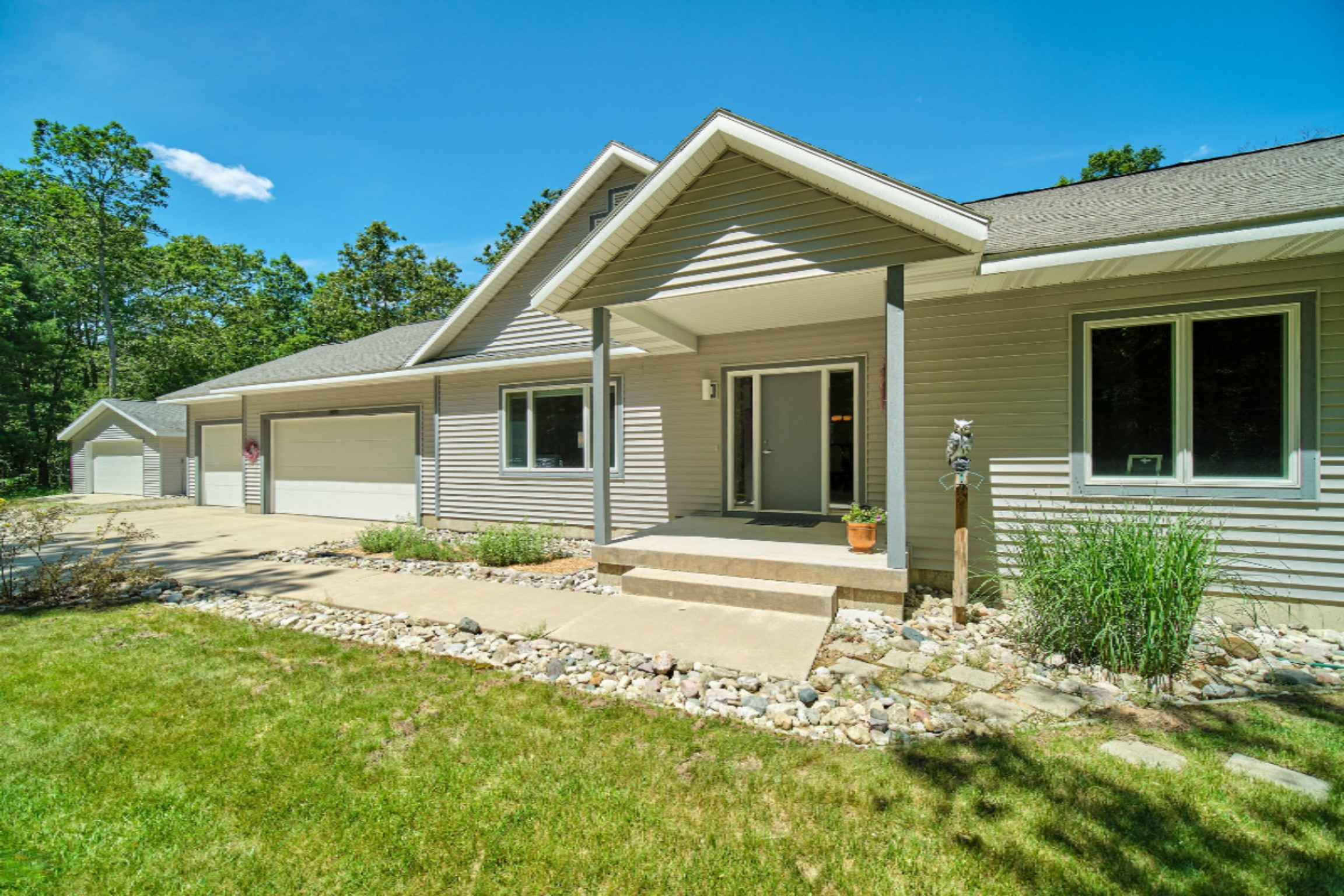 1484 Silver Creek Road Whitehall, MI 49461 - Photo 5 of 88 Silver_Creek-40