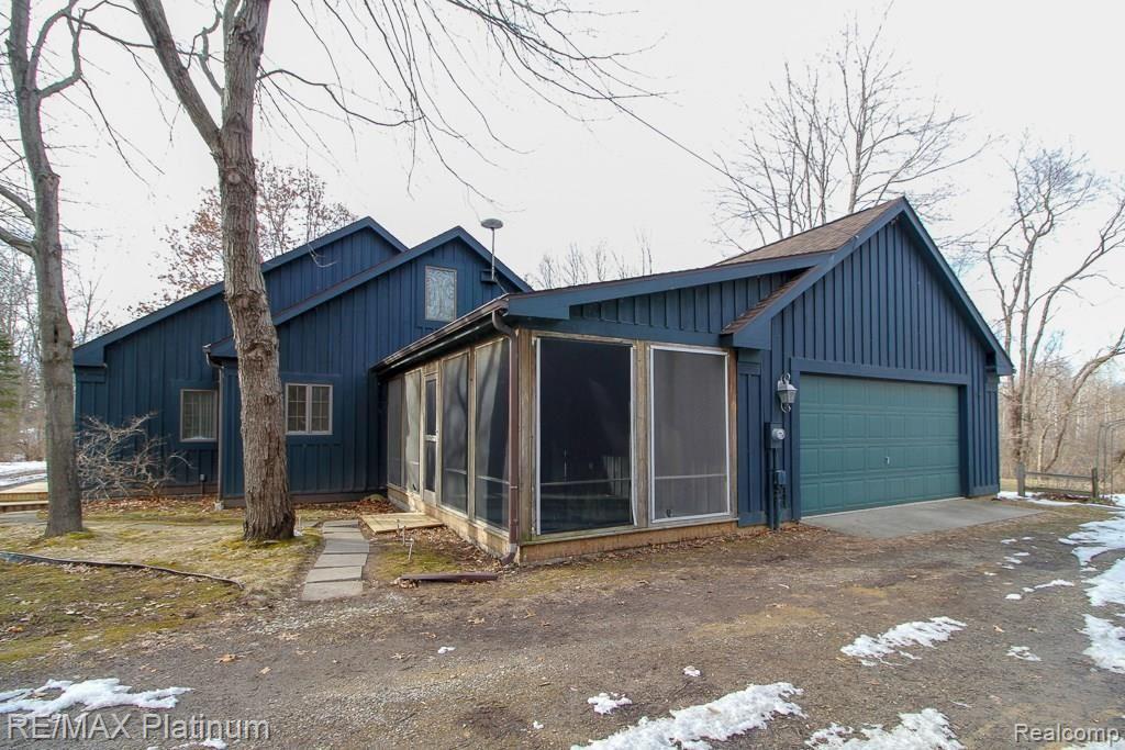 9760 Fish Lake Road Holly, MI 48442 - Photo 2 of 28 _MG_2657.jpg