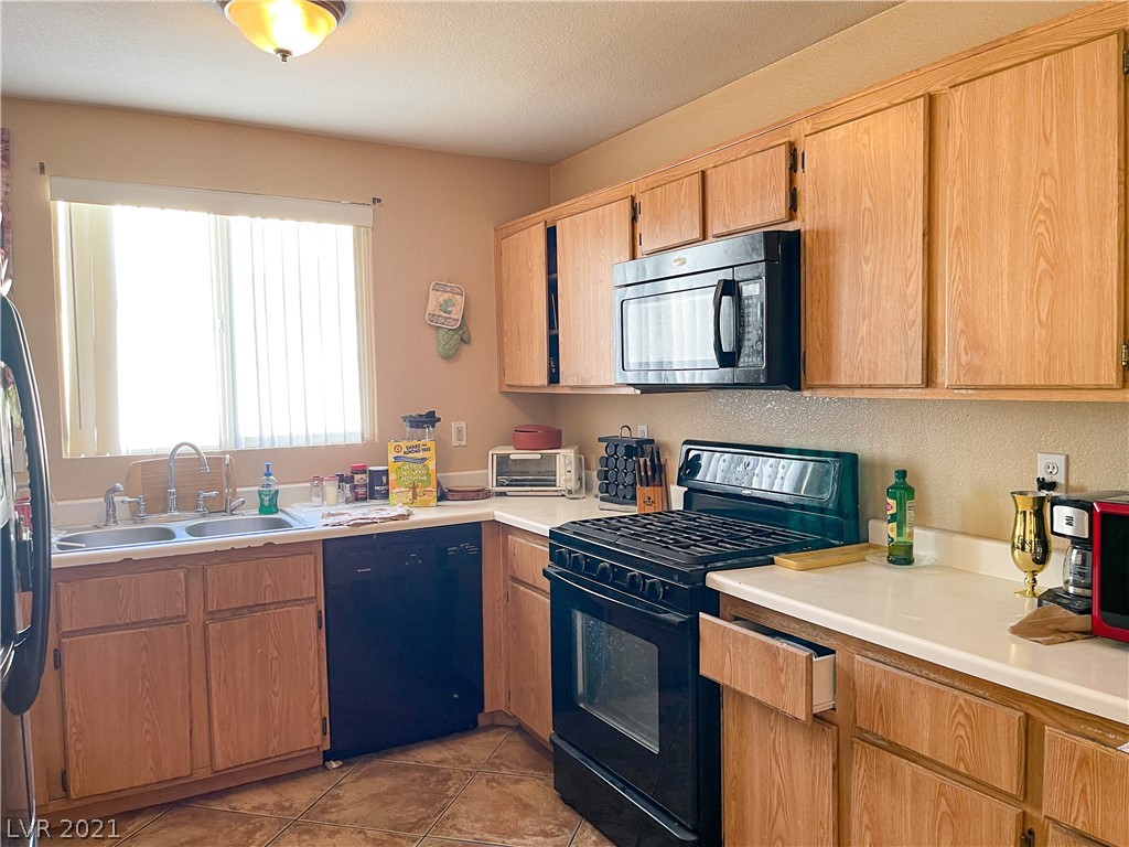 4220 Riker Avenue Las Vegas, NV 89115 - Photo 18 of 21 Gallery Image 18