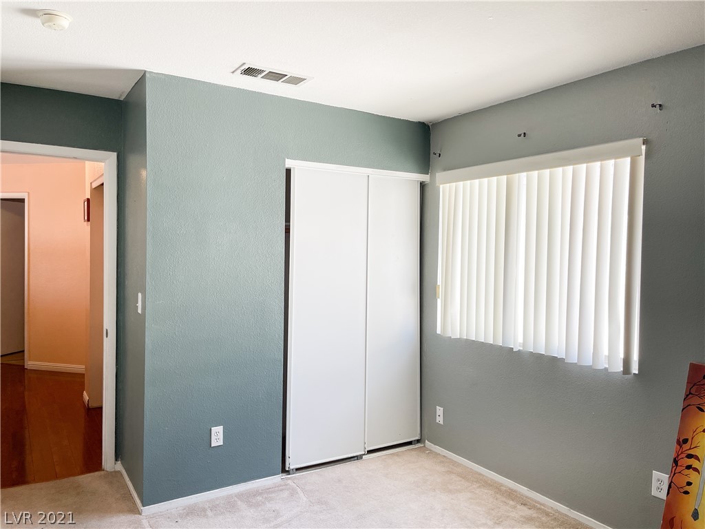 4220 Riker Avenue Las Vegas, NV 89115 - Photo 7 of 21 Gallery Image 7