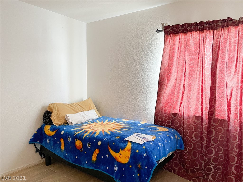4220 Riker Avenue Las Vegas, NV 89115 - Photo 10 of 21 Gallery Image 10