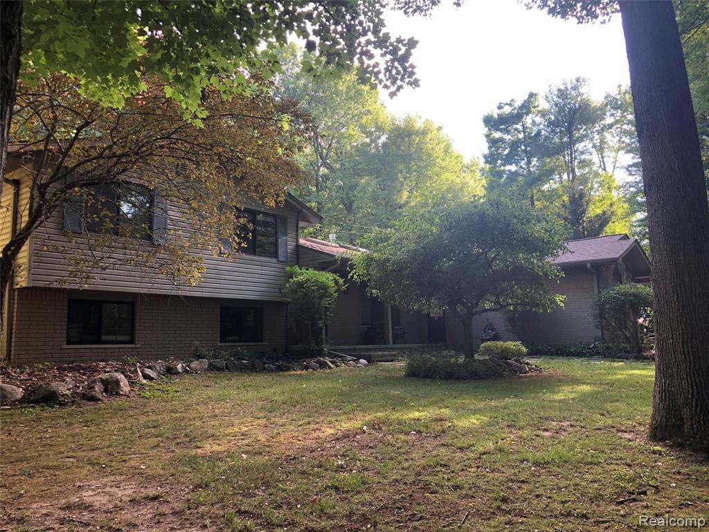 1750 Brewer Road Leonard, MI 48367 - Photo 1 of 67