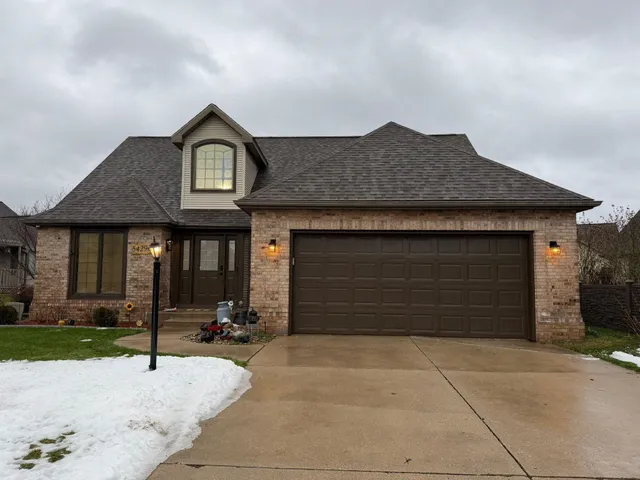 $349,900 | 54290 Pebblestone Lane, Elkhart, IN 46514