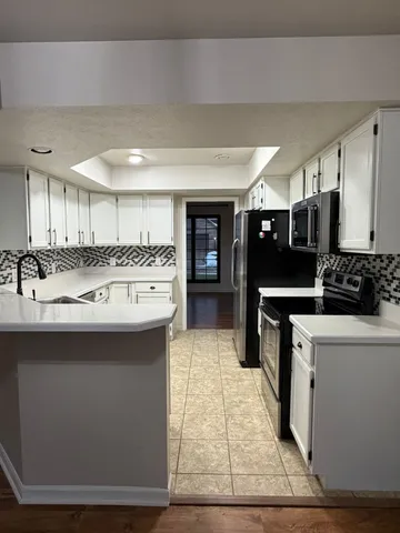 $349,900 | 54290 Pebblestone Lane, Elkhart, IN 46514