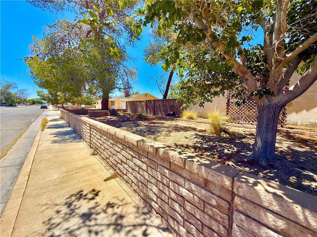 135 South Broadway Street Ridgecrest, CA 93555 - Photo 42 of 46