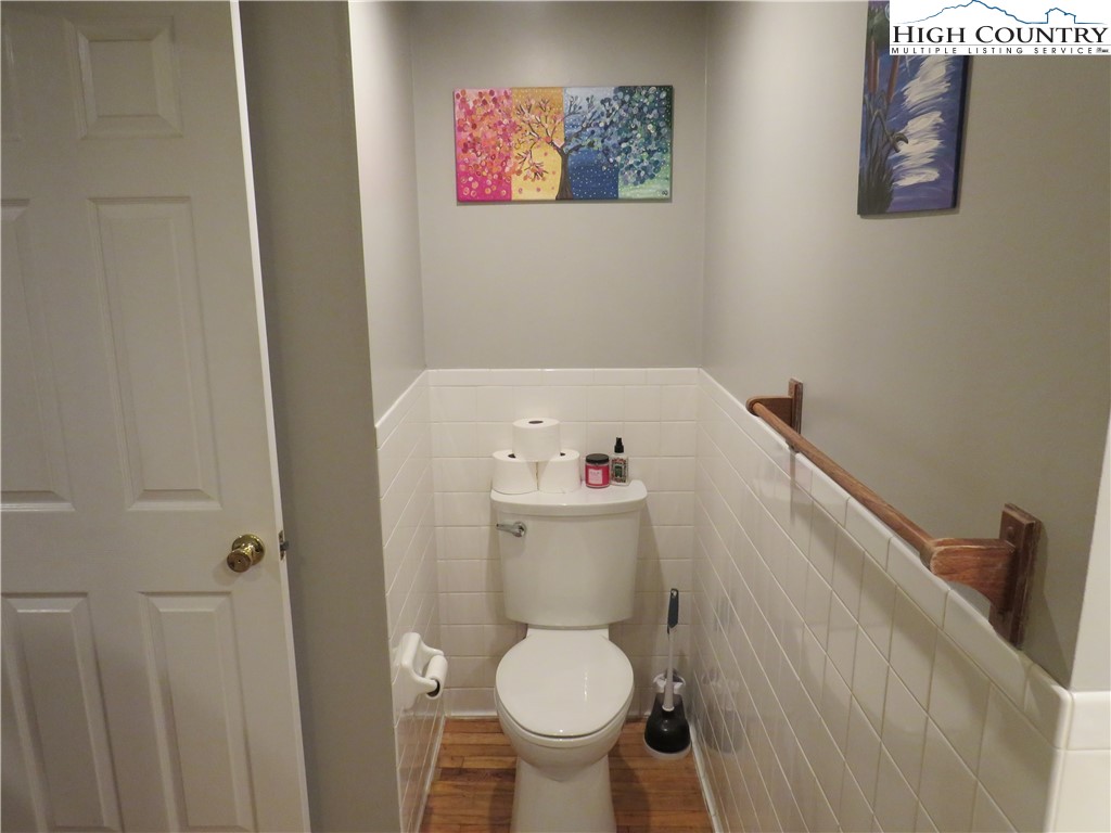 102 Edmonds Road Ennice, NC 28623 - Photo 11 of 39 Gallery Image 11