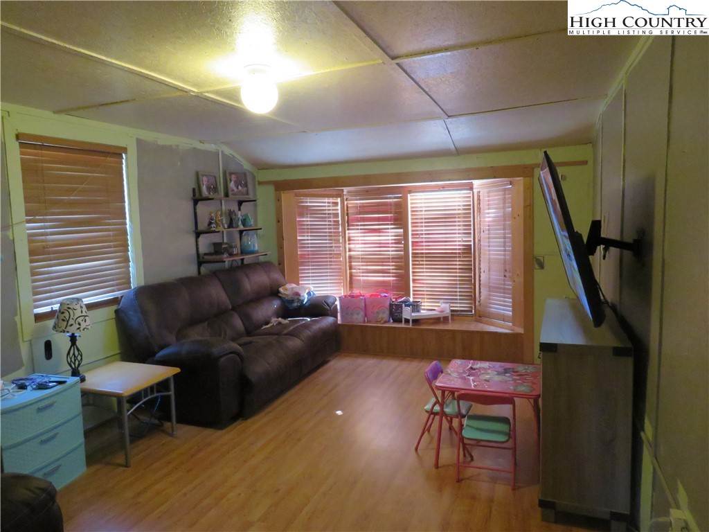 102 Edmonds Road Ennice, NC 28623 - Photo 23 of 39 Gallery Image 23