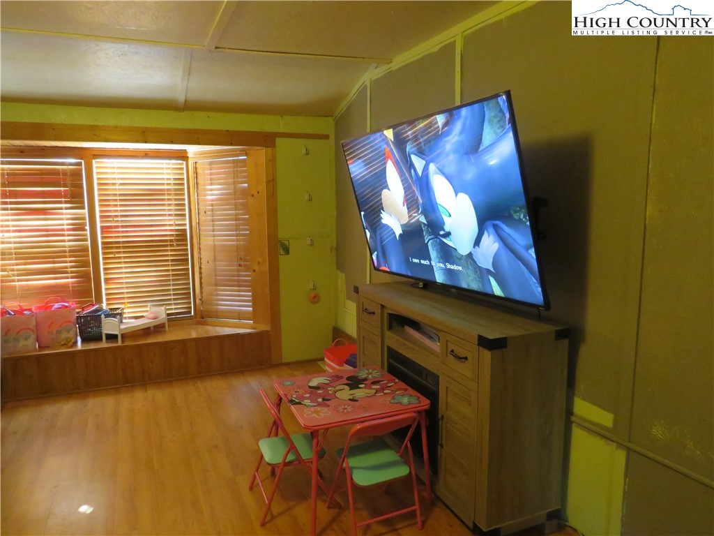 102 Edmonds Road Ennice, NC 28623 - Photo 24 of 39 Gallery Image 24