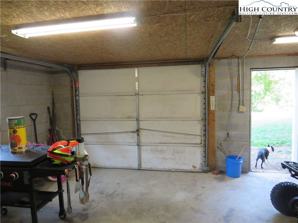 102 Edmonds Road Ennice, NC 28623 - Photo 31 of 39 Gallery Image 31