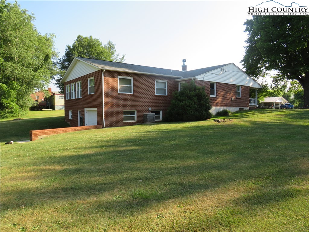 102 Edmonds Road Ennice, NC 28623 - Photo 34 of 39 Gallery Image 34