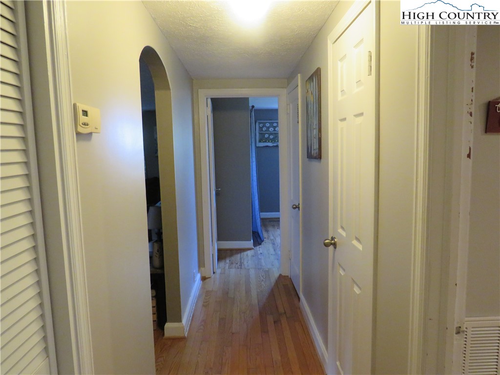 102 Edmonds Road Ennice, NC 28623 - Photo 9 of 39 Gallery Image 9