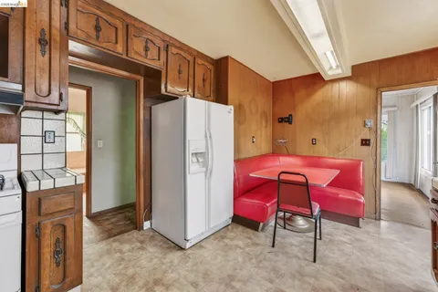 $325,000 | 8115 Iris Street, Oakland, CA 94605