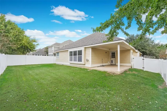 $400,000 | 4936 McCauley Drive, Fort Worth, TX 76244