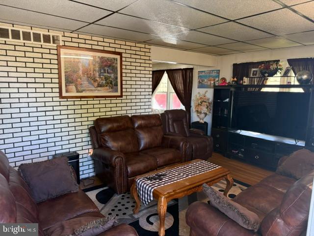 8436 Stow Road Pennsauken, NJ 08110 - Photo 4 of 28 Gallery Image 4