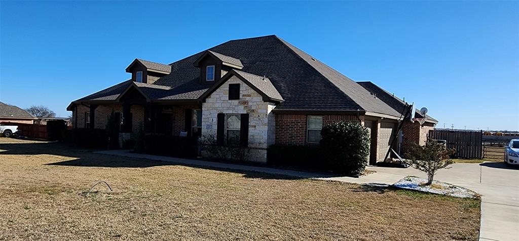217 Heather Lane Decatur, TX 76234 - Photo 2 of 20