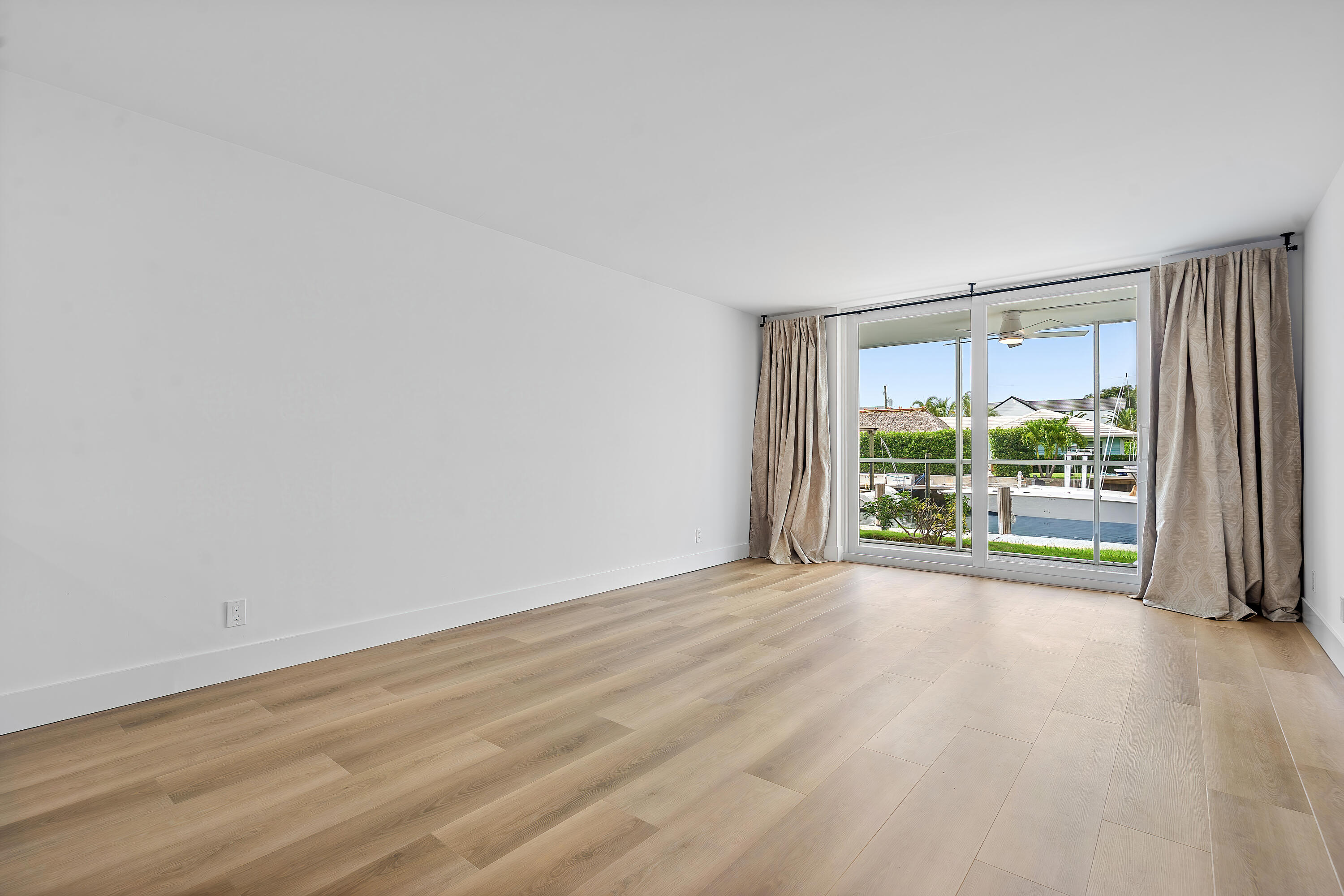 750 Northeast Spanish River Boulevard, Unit 1090 Boca Raton, FL 33431 - Photo 9 of 46 009-750NortheastSpanishRiverBoulevard-Bo