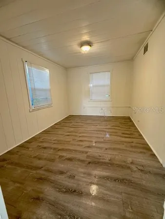 a view of empty room with window