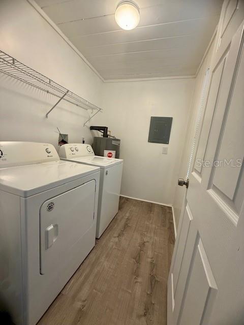 31538 Anderson Drive Tavares, FL 32778 - Photo 8 of 8 a utility room with dryer and washer