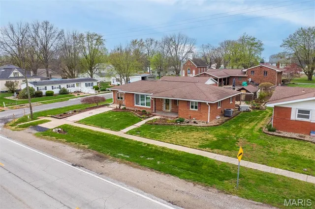 $280,000 | 132 South Duncan Street, Marine, IL 62061