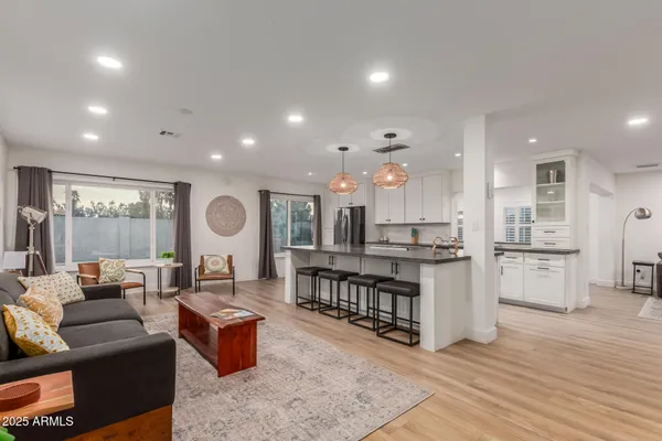 $4,200 | 5253 East Beck Lane, Scottsdale, AZ 85254