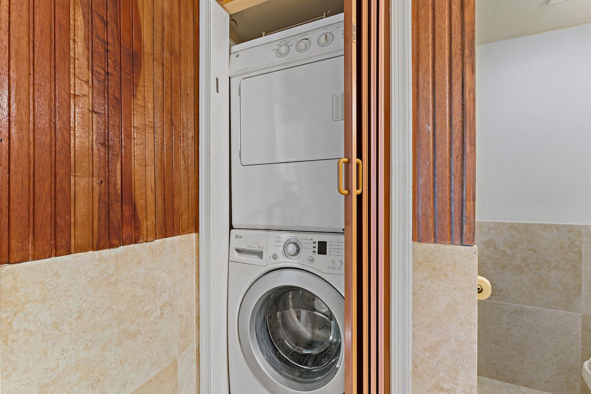 1605 Highway 1, Unit SL 5F Jupiter, FL 33477 - Photo 35 of 35 a close view of a utility room with dryer and washer