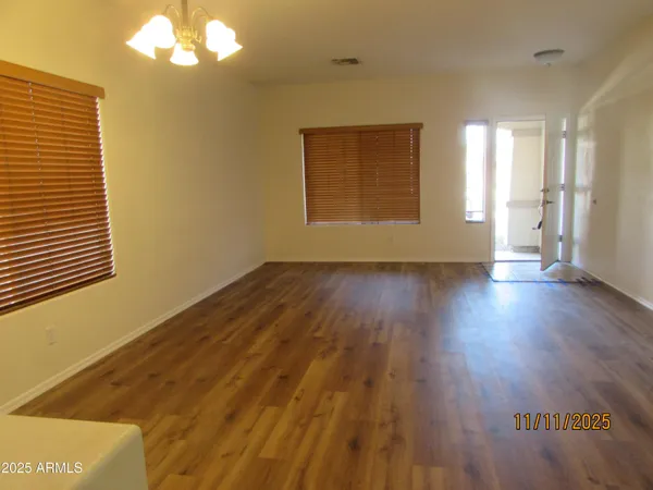 $1,895 | 102 North 118th Avenue, Avondale, AZ 85323