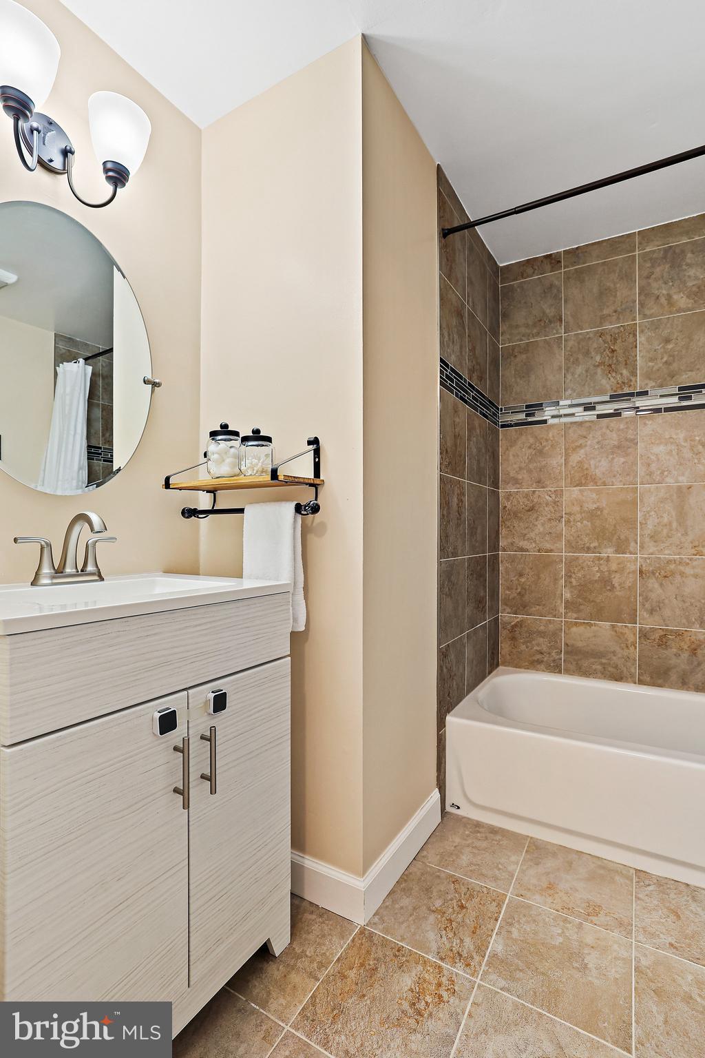 11096 Saffold Way Reston, VA 20190 - Photo 40 of 62 Renovated Hall bath!!