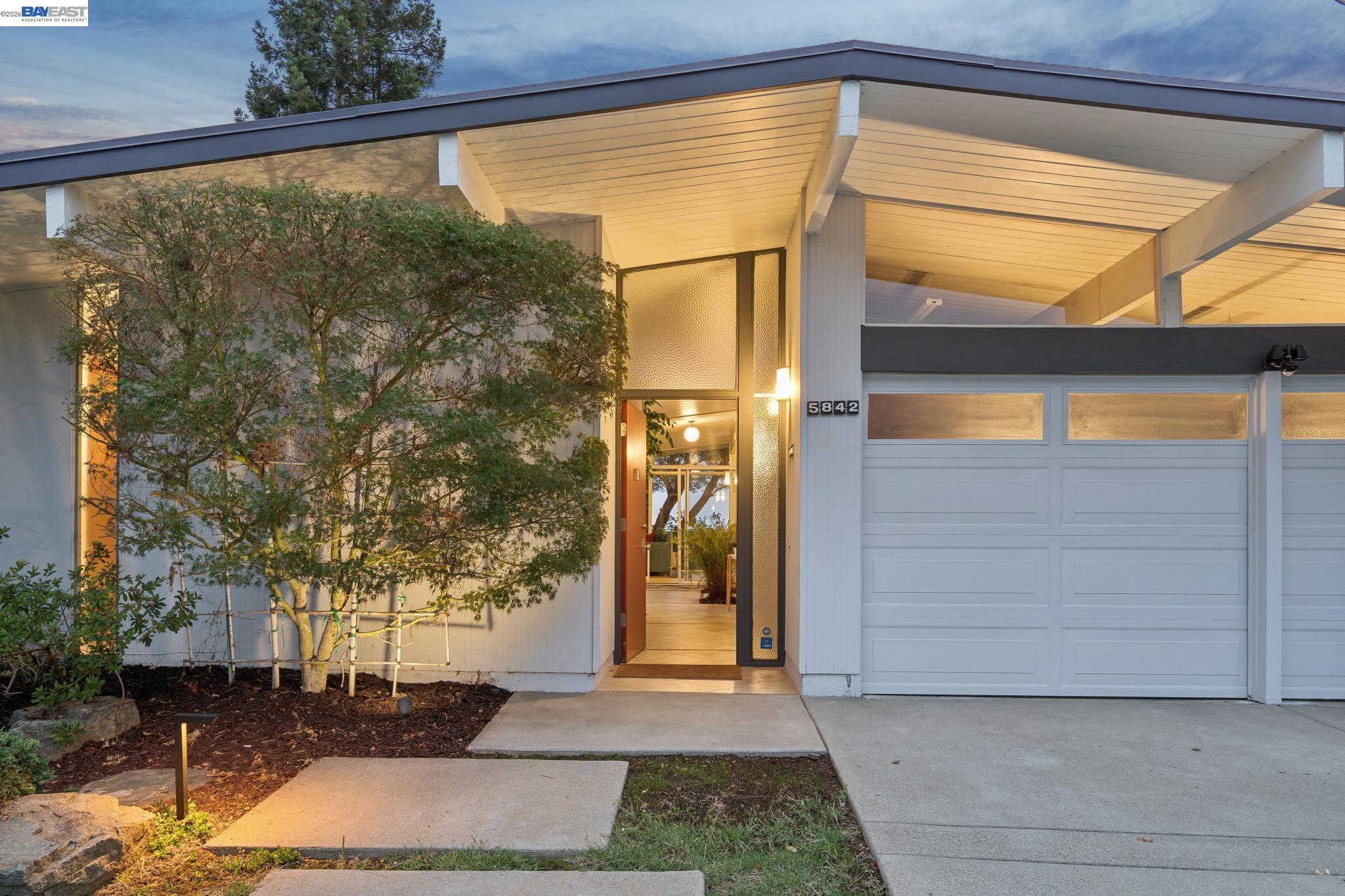 5842 Highwood Road Castro Valley, CA 94552 - Photo 73 of 93