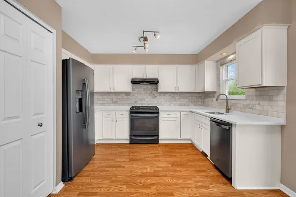 $389,000 | 13942 Isle Royal Circle, Plainfield, IL 60544