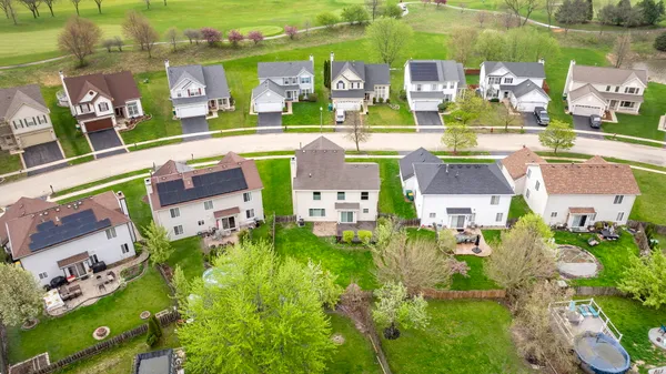 $389,000 | 13942 Isle Royal Circle, Plainfield, IL 60544