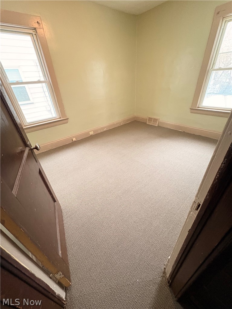 1299 West 89th Street Cleveland, OH 44102 - Photo 4 of 13