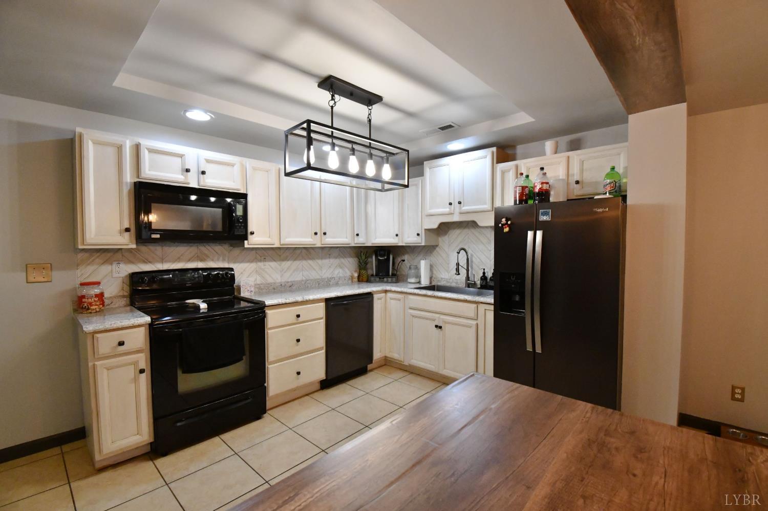 1217 Wood Road Lynchburg, VA 24502 - Photo 15 of 44