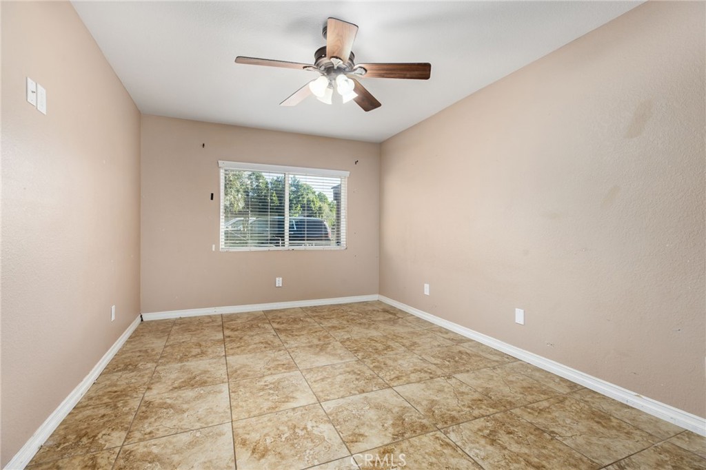 3243 Temescal Avenue Norco, CA 92860 - Photo 15 of 56 a view of an empty room with a window