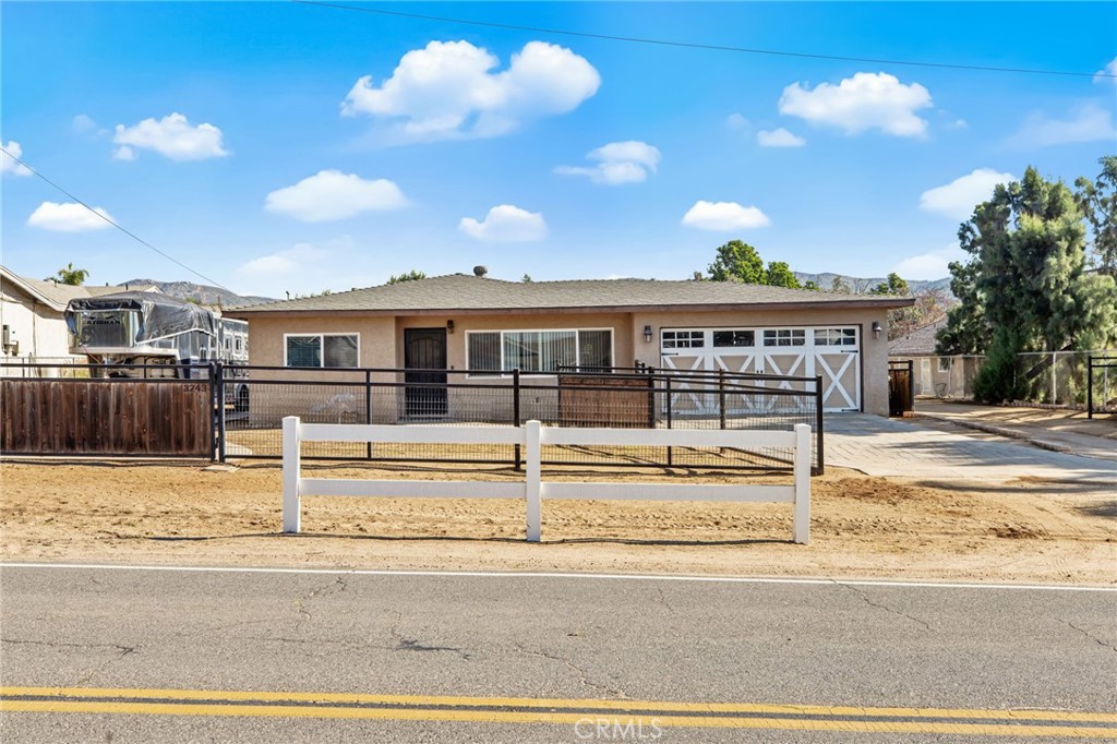 3243 Temescal Avenue Norco, CA 92860 - Photo 3 of 56 a view of a house with a swimming pool and sitting area