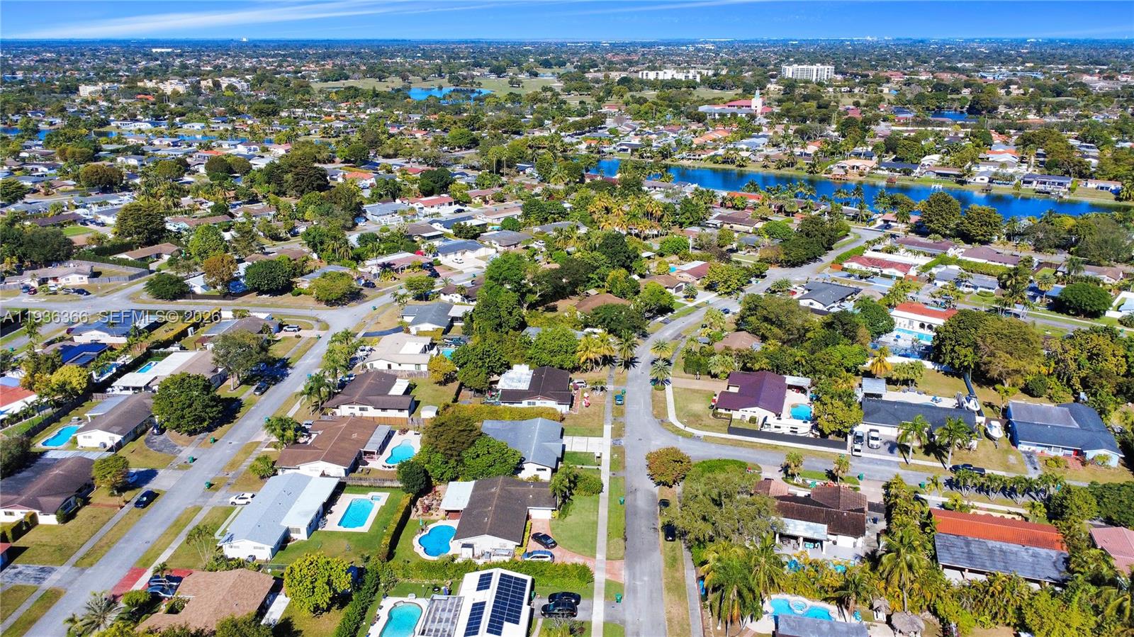 7904 Southwest 139th Court Miami, FL 33183 - Photo 19 of 33 an aerial view of multiple house