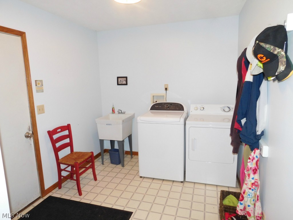 9529 Overton Road Burbank, OH 44214 - Photo 14 of 22 Gallery Image 14