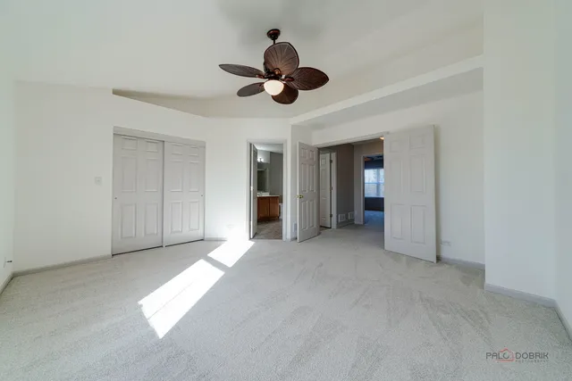 $349,900 | 1129 North Claremont Drive, Unit 1129, Palatine, IL 60074