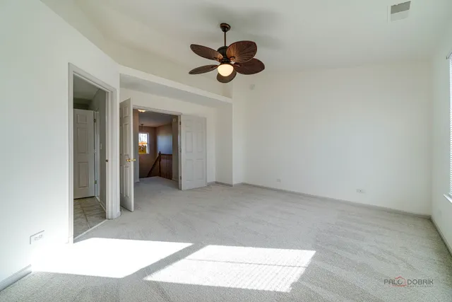 $349,900 | 1129 North Claremont Drive, Unit 1129, Palatine, IL 60074