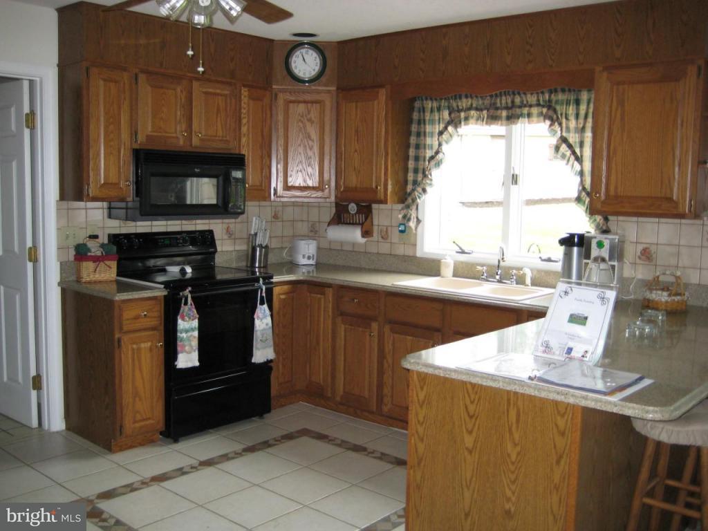 174 Schoolhouse Road, Unit 90 Palmyra, PA 17078 - Photo 8 of 18 Gallery Image 8