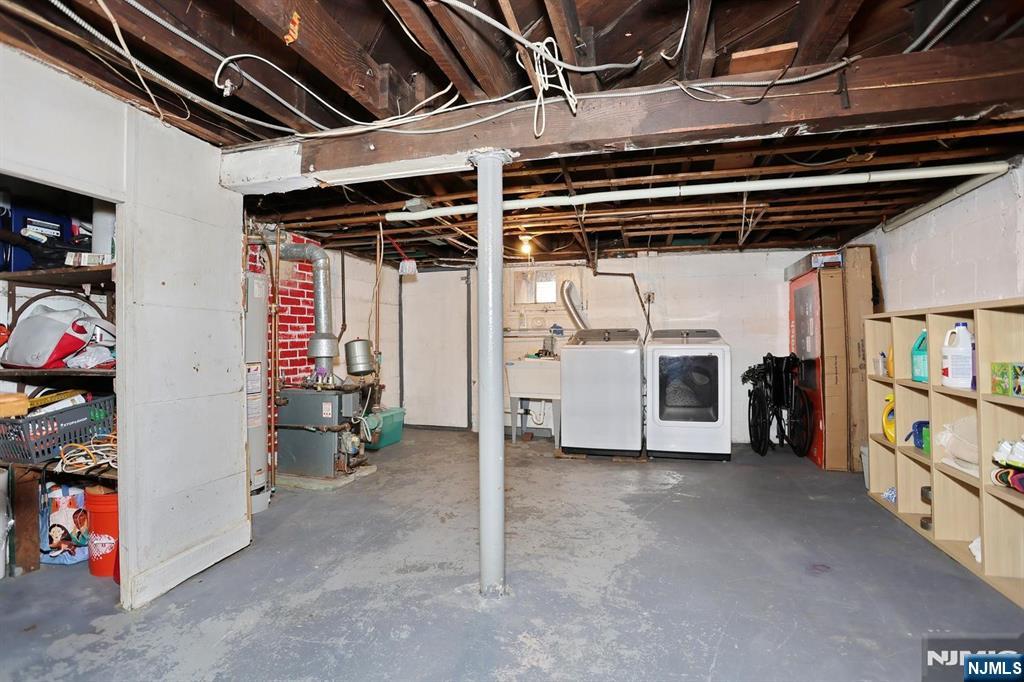 21 Haring Street Bergenfield, NJ 07621 - Photo 24 of 37