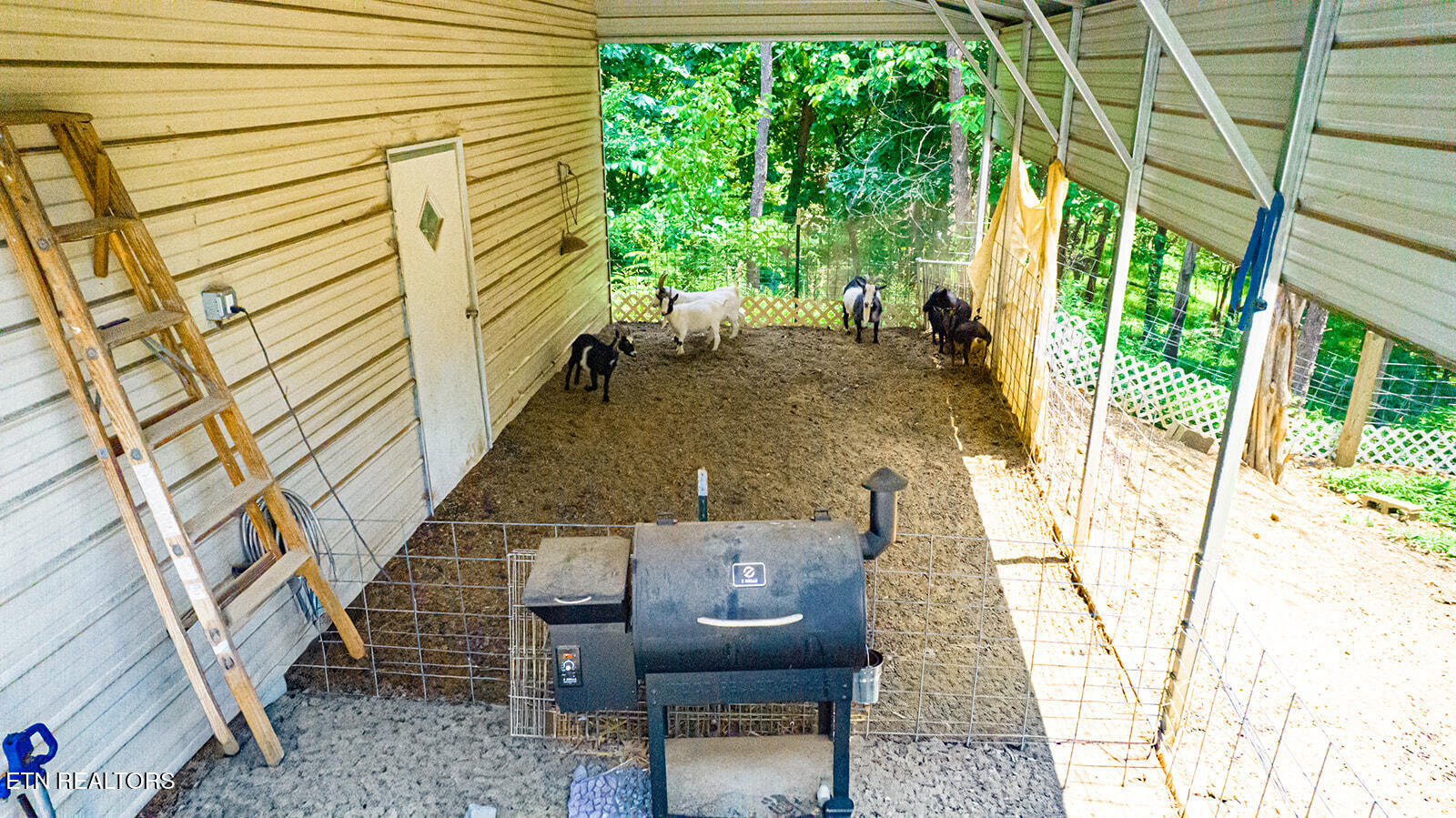 467 Sleepy Valley Road Madisonville, TN 37354 - Photo 41 of 60 DJI_0358